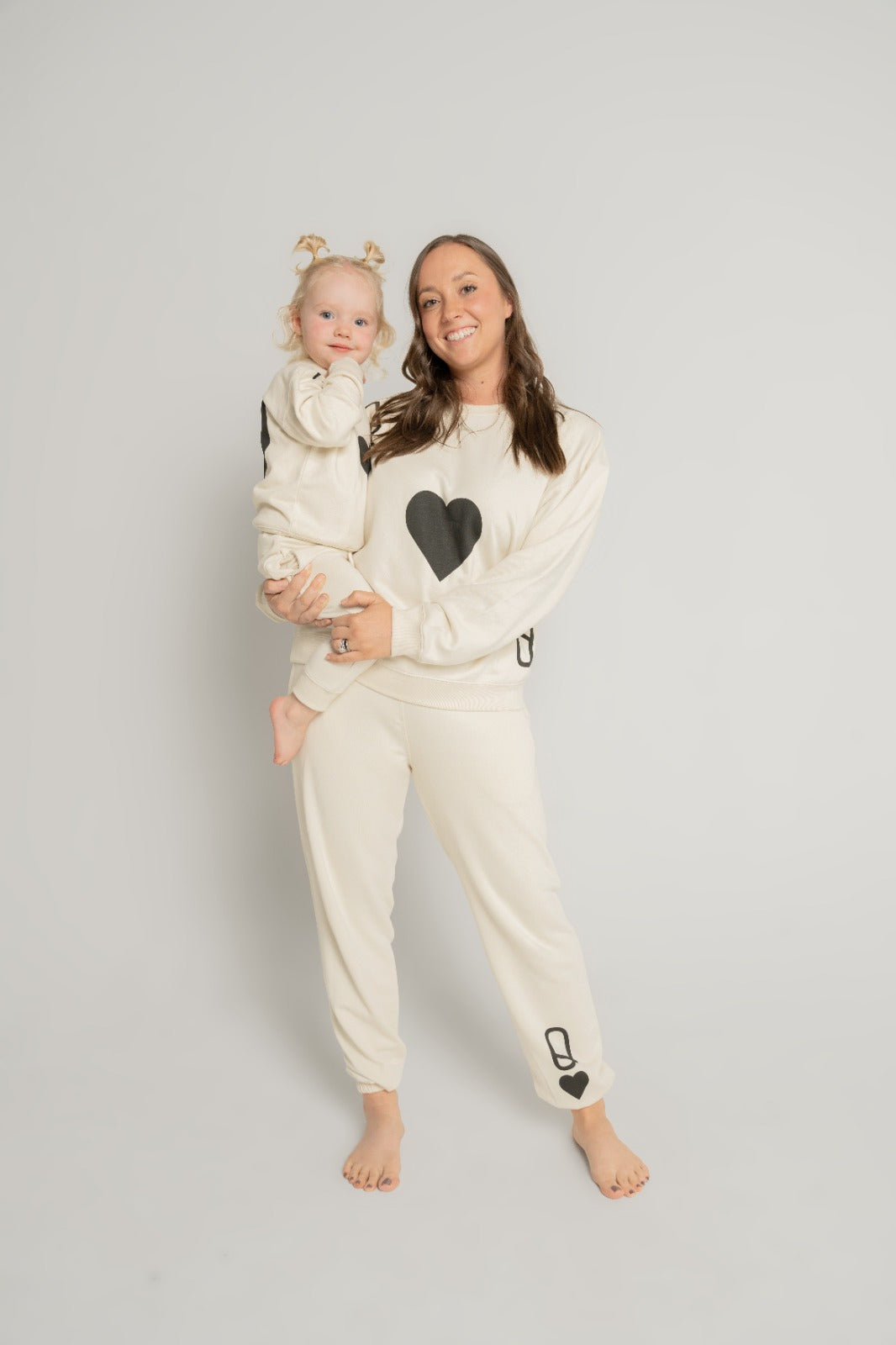 Queen of Hearts Jogger Set – Women (Black)